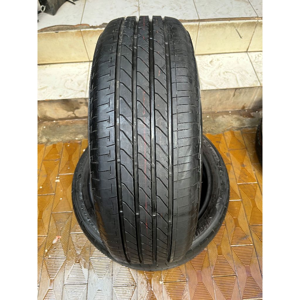 Ban Bridgestone Turanza T005A New Old Stock 215 65 r16 1Pcs