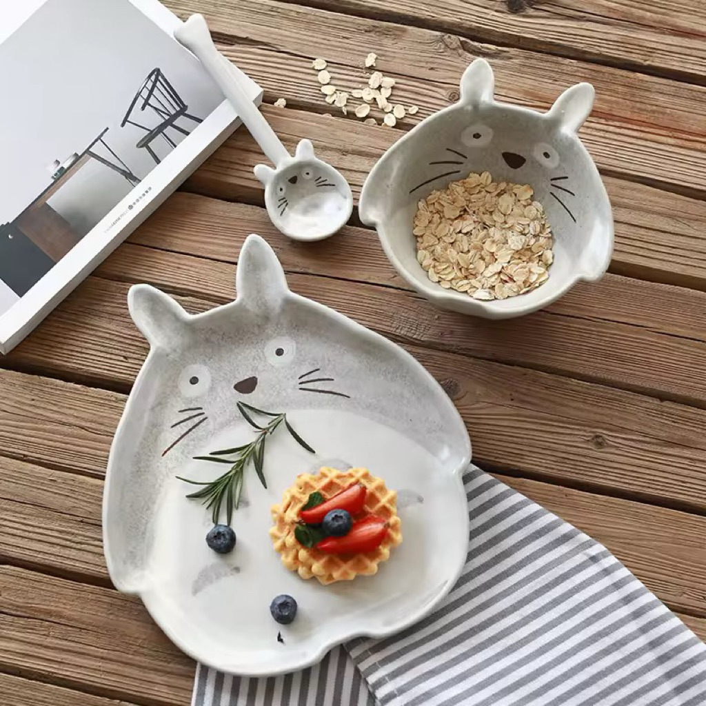 Ceramic Totoro tableware set