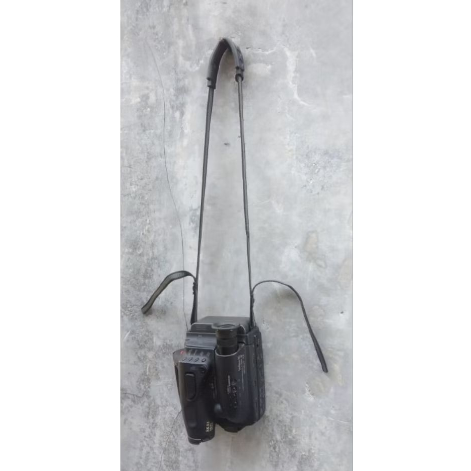 Pajangan handycam AKAI jadul