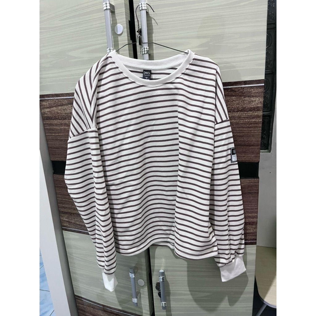 DAZY SWEATER GARIS ORI SHEIN