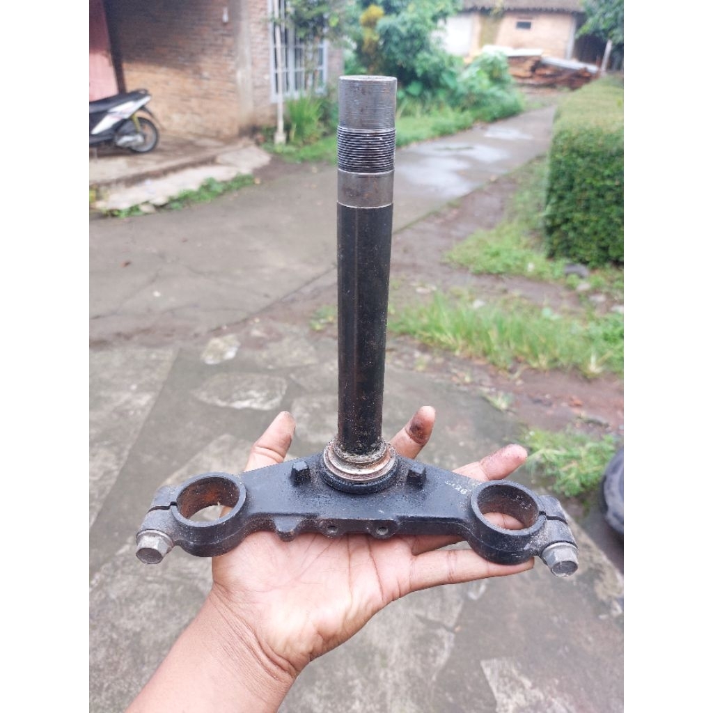 T segitiga bawah yamaha vixion original