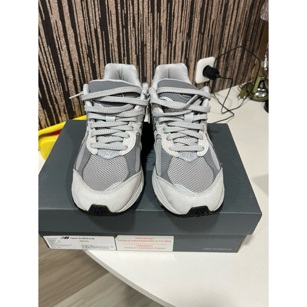 New Balance 2002r Grey second original 100 % dari MAP (size 43)