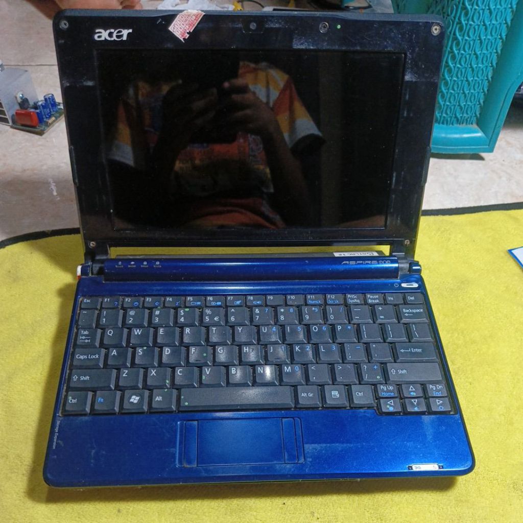 mesin laptop acer aspire one model zg5