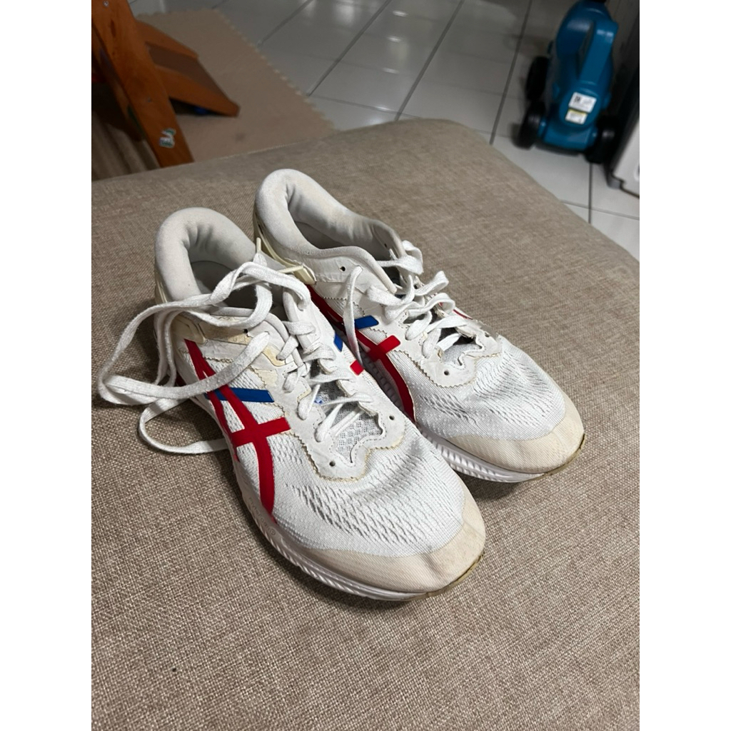 Asics Gel Kayano 26 Size 42.5 Preloved