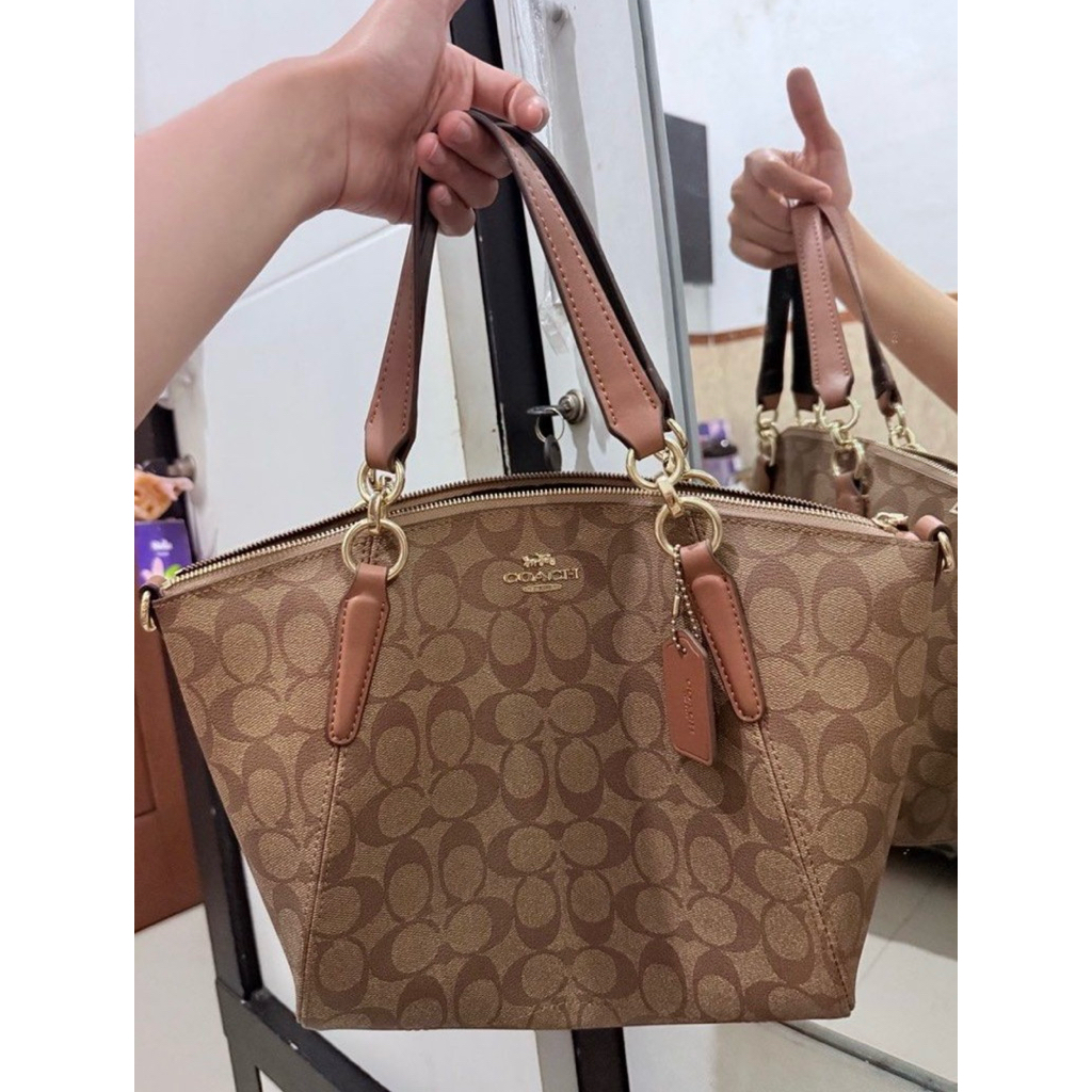 Coach Signature Kelsey