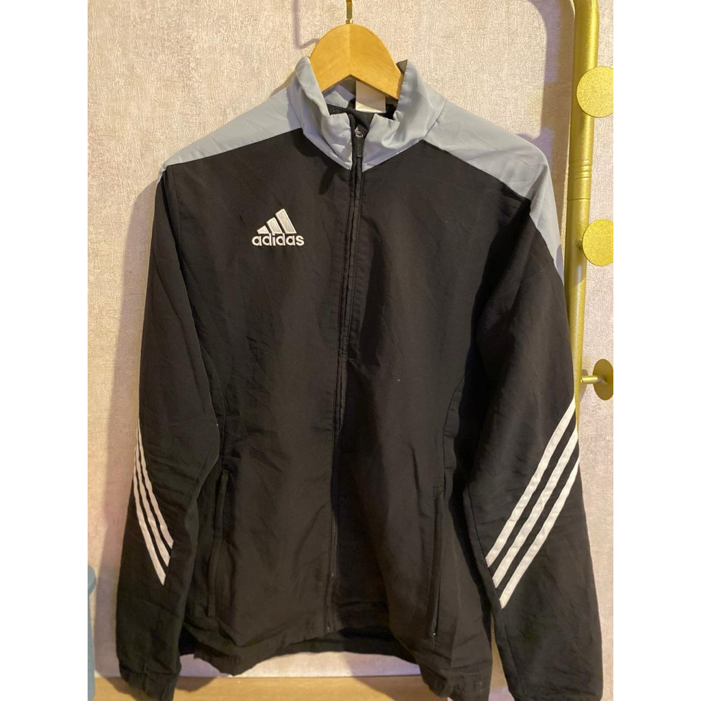Jaket Olahraga Vintage Pria Adidas Men’s Sport Jacket Bagus Murah Keren