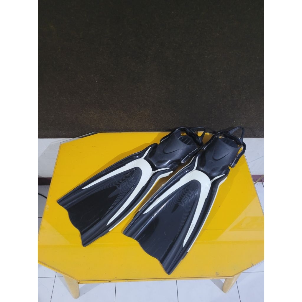 Fin Tusa hyflex switch size XS scuba diving selam underwater fins