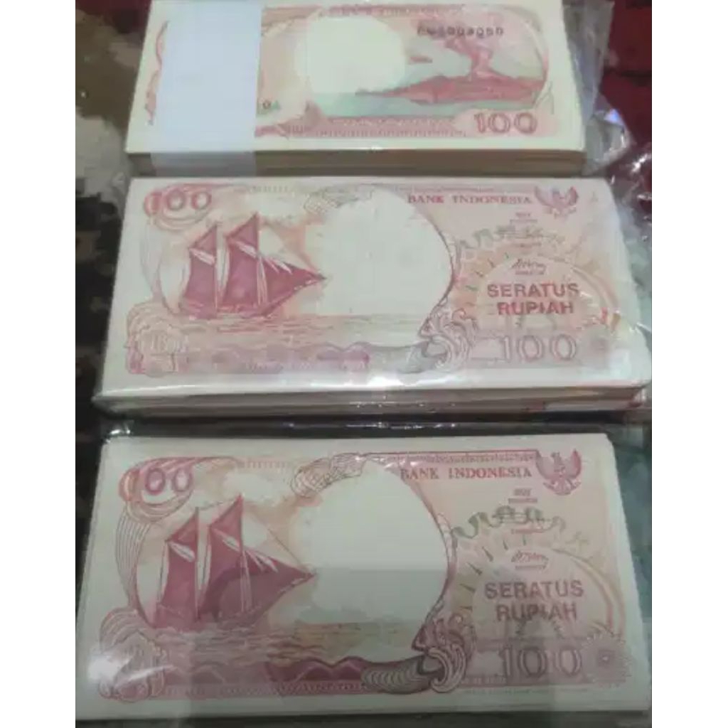 Uang Kertas 100 Rupiah
