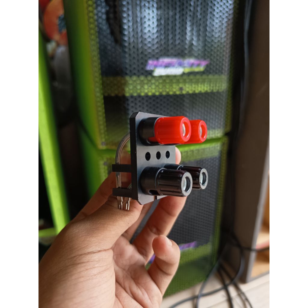 TERMINAL SPEAKER 4 PIN