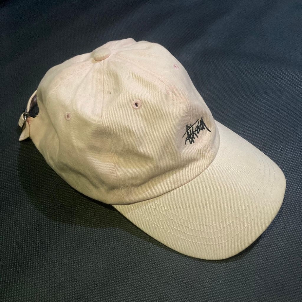 Caps stussy