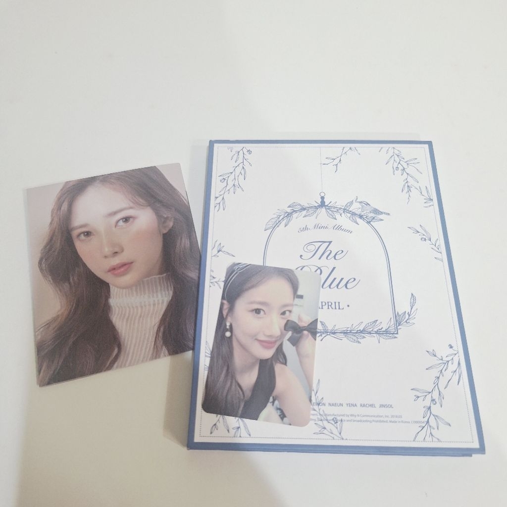 April 5th mini album The Blue Naeun Photocard