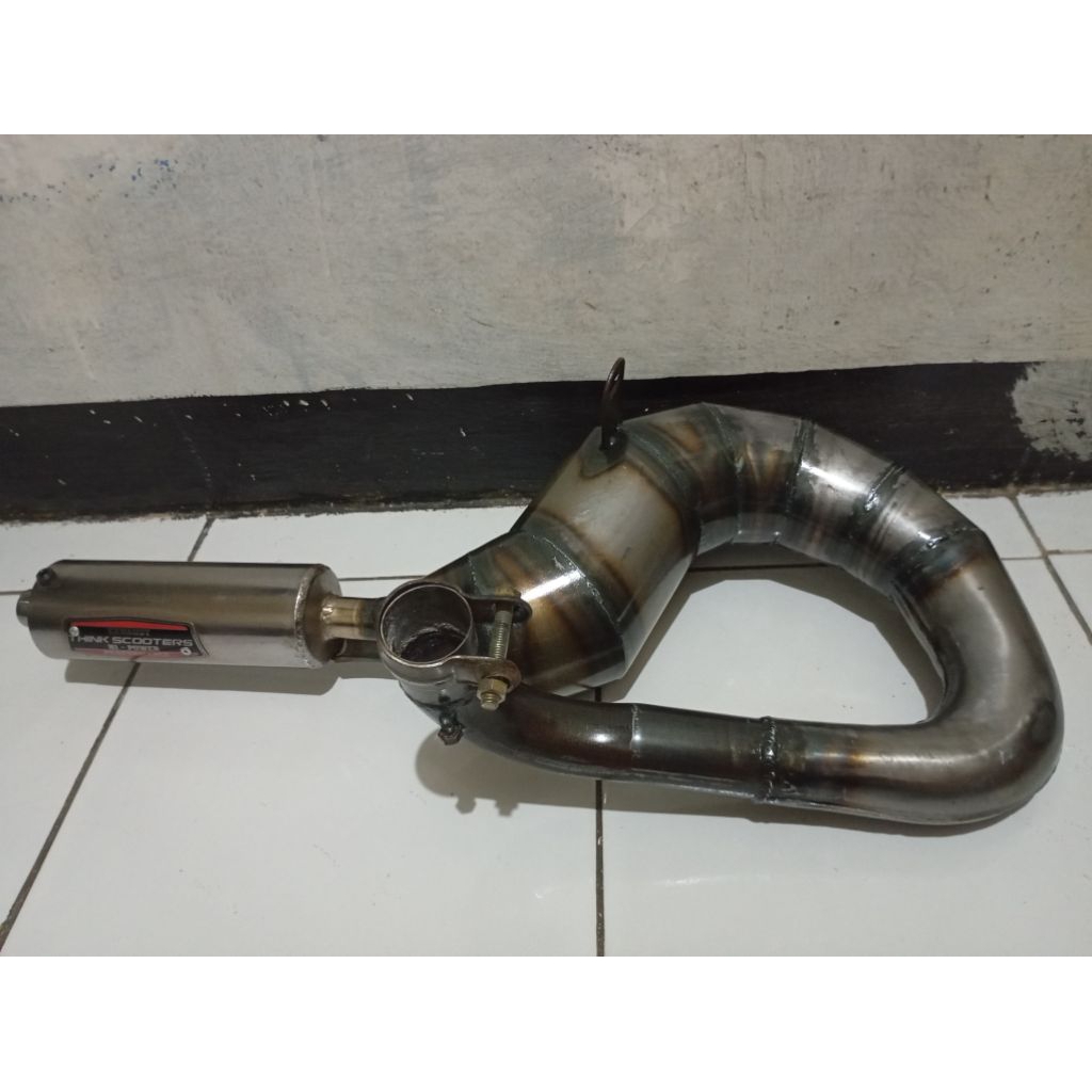 Knalpot Vespa Racing buang kanan pendek