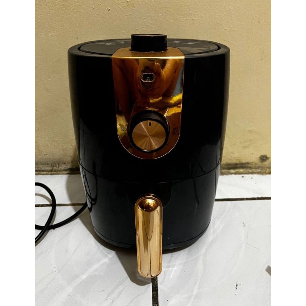 PRELOVED LOCK N LOCK AIR FRYER