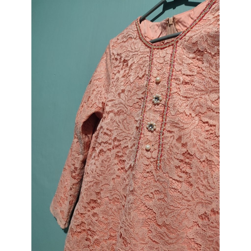 Setelan Kebaya Celana Midi (Tunik)