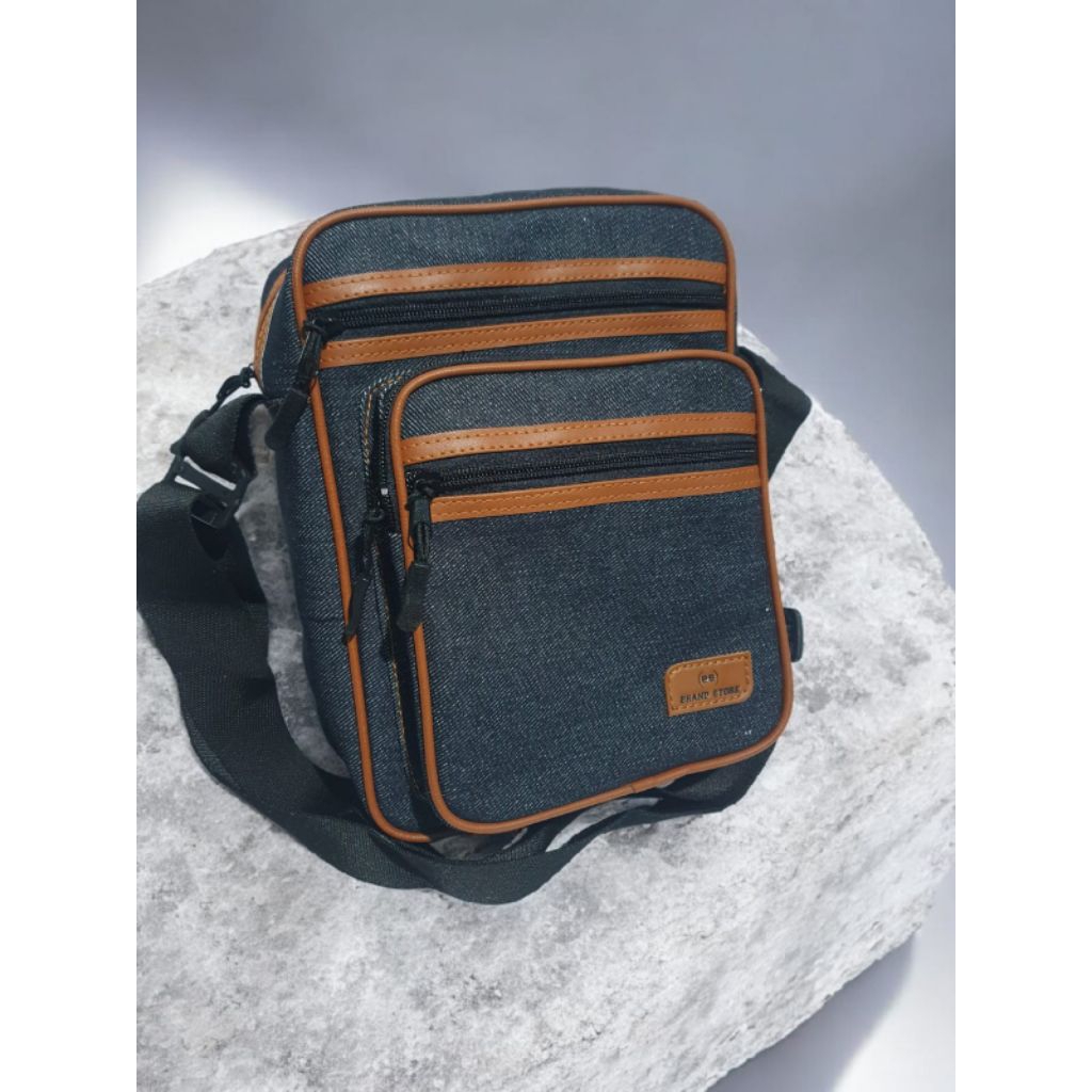Tas Selempang Pria Denim Gb Coklat dengan 4 Resleting Awet