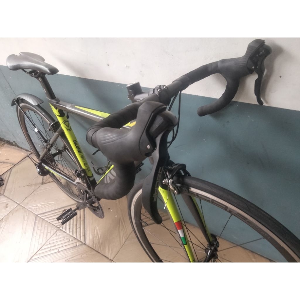 sepeda roadbike Java siluro 2