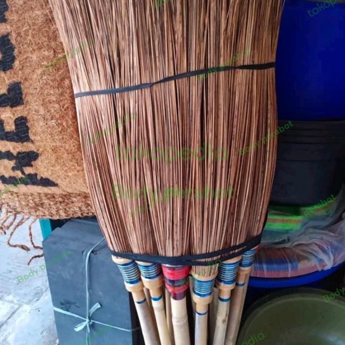 Sapu Lidi gagang panjang tebal