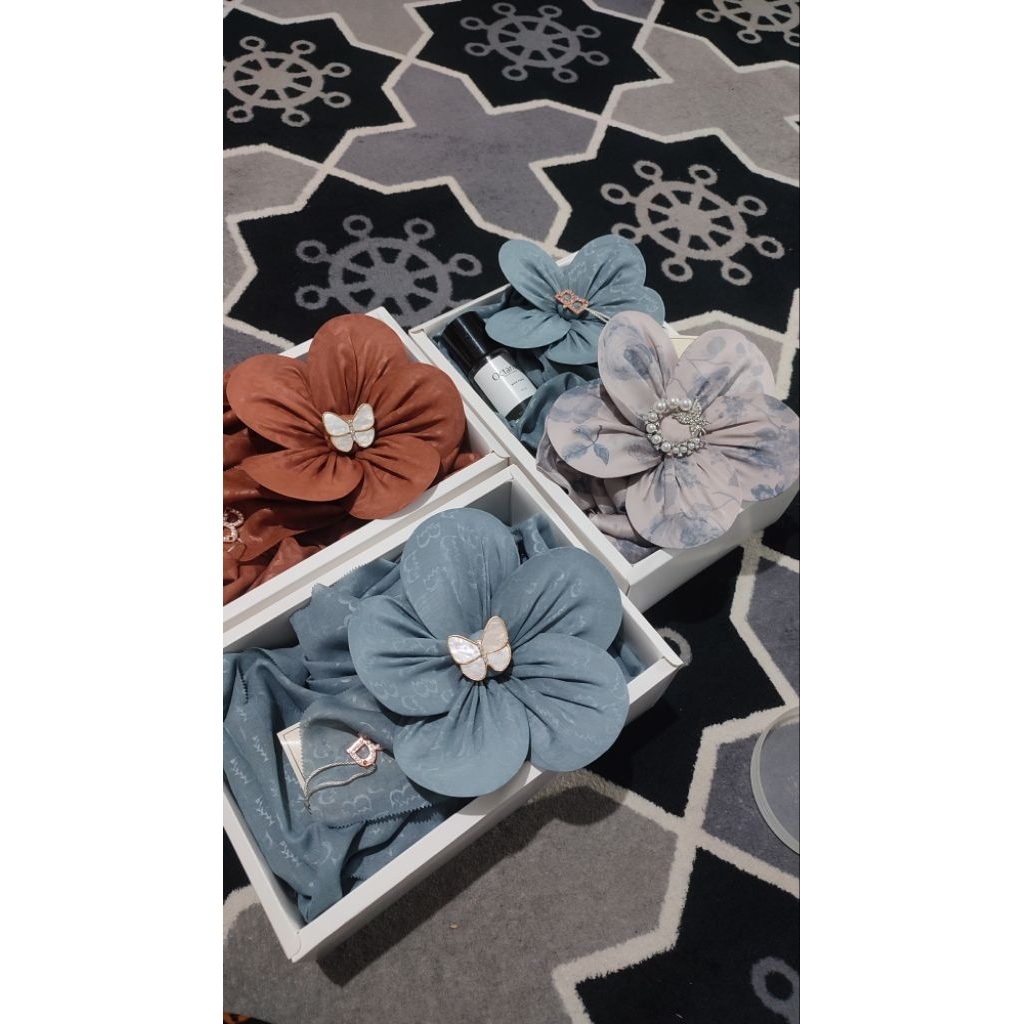 PACKING HIJAB KADO GIFT BOX PARCEL (FREE PITA & CARD)