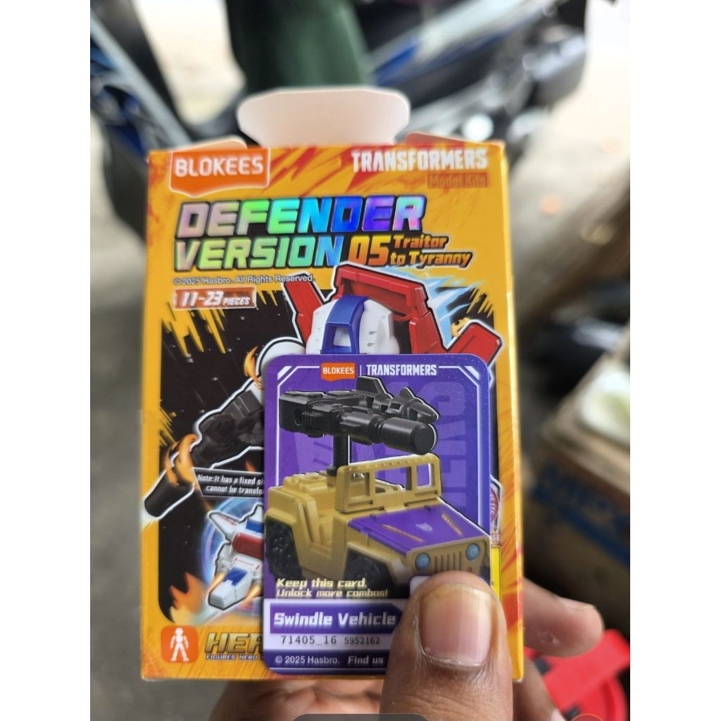 BLOKEES TRANFORMER FIX (SELECTED) GALAXI DEFENDER 05  CARAKTER SWINDLE VEHICLE