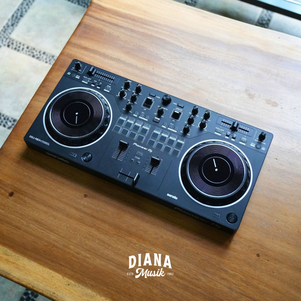 Pioneer DJ DDJ REV1 / REV 1 2-deck Serato DJ Controller