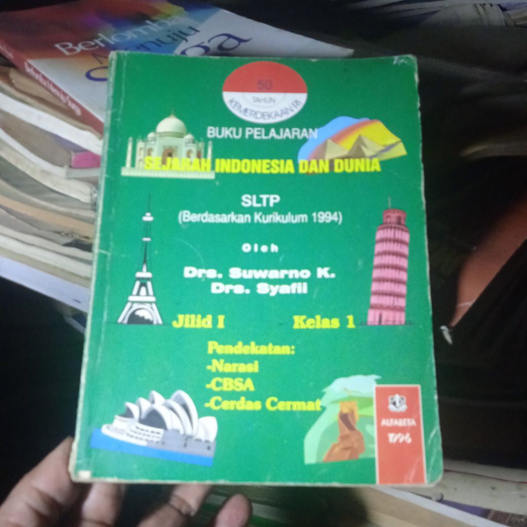 buku Pelajaran Sejarah Indonesia dan Dunia, SLTP, 1, kelas 1, pendekatan Narasi,cbsa, cerdas cermat,