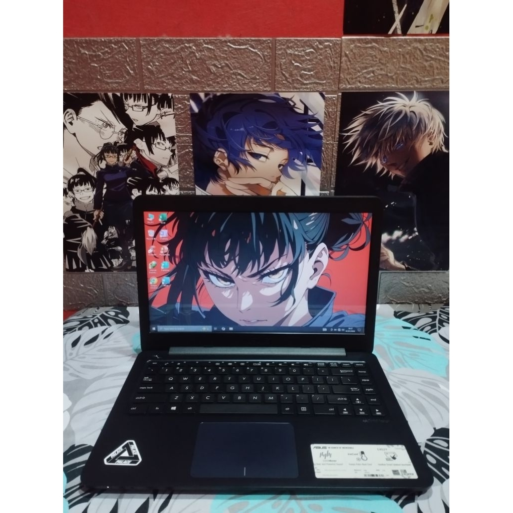 Laptop Asus VivoBook E402Y AMD E2-7015 RAM 4GB | HDD 1TB