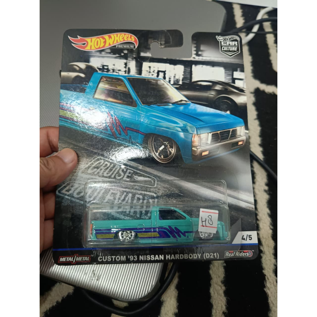 hot wheels custom 93 nissan hardbody (D21) premium