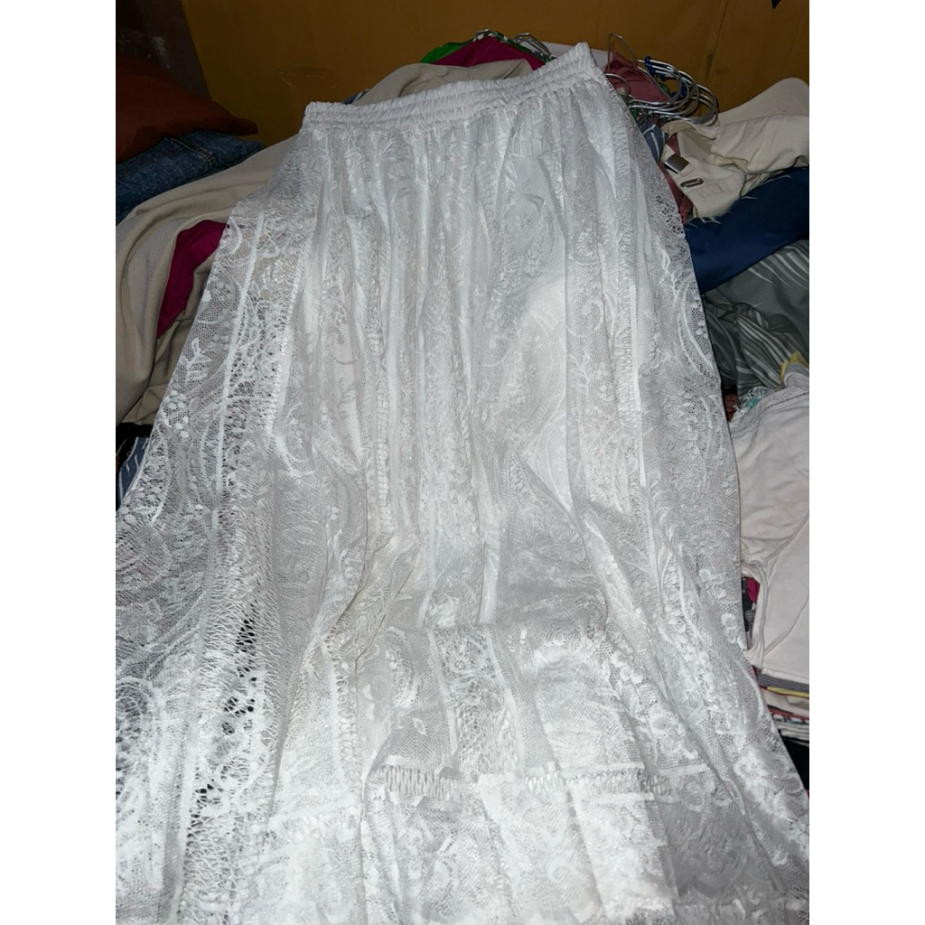 preloved Rok Tutu Putih
