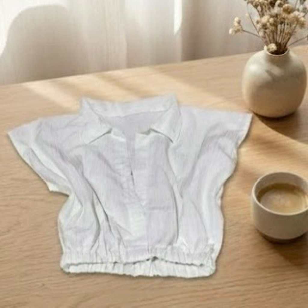 kemeja crop putih