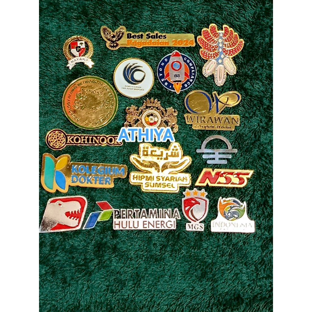 Pin dada pin custom pin emas custom, pin jas, pin dada