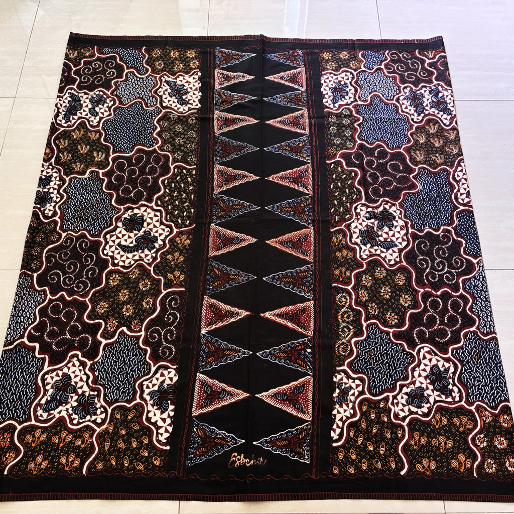 SARUNG BATIK TULIS ESBEHA SERI DANURWENDA
