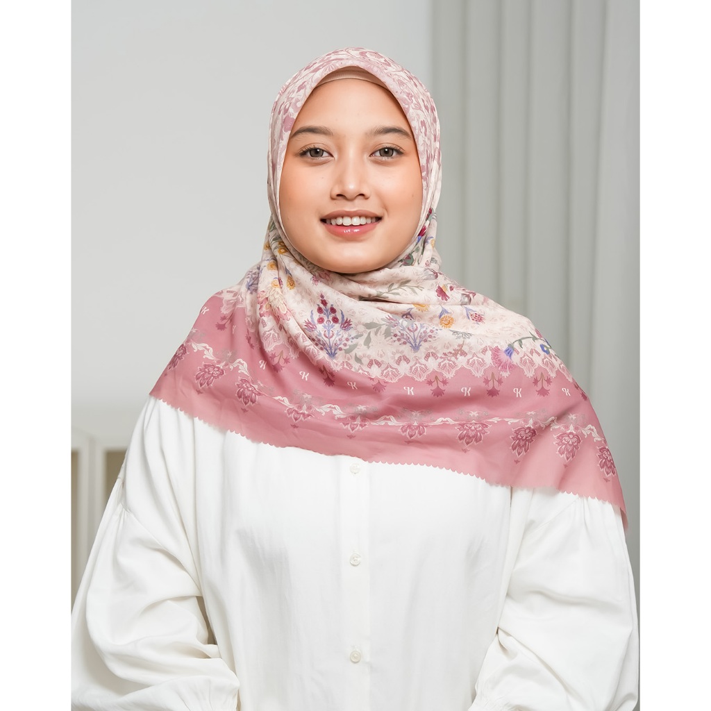 Noor Series - Puru Kambera Signature Scarf