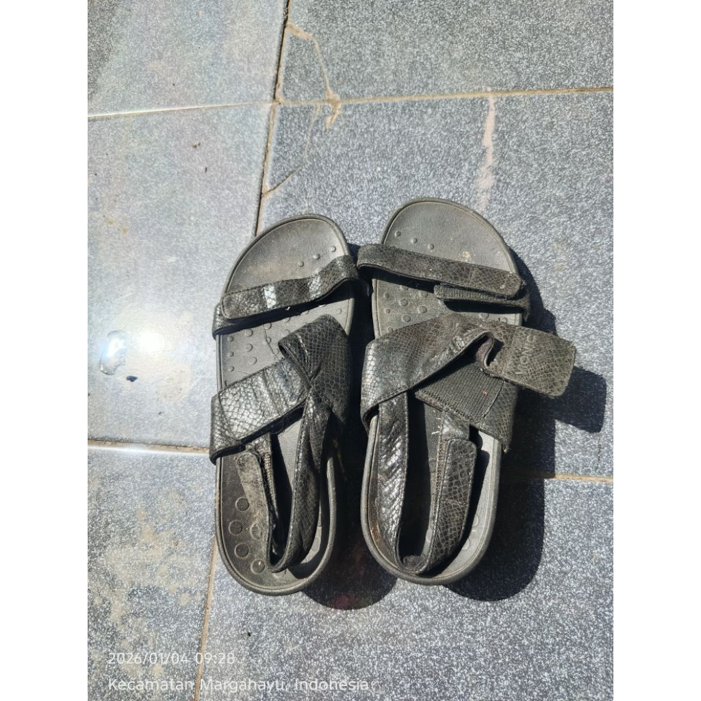 Sandal Preloved Kesehatan Vionic size 38