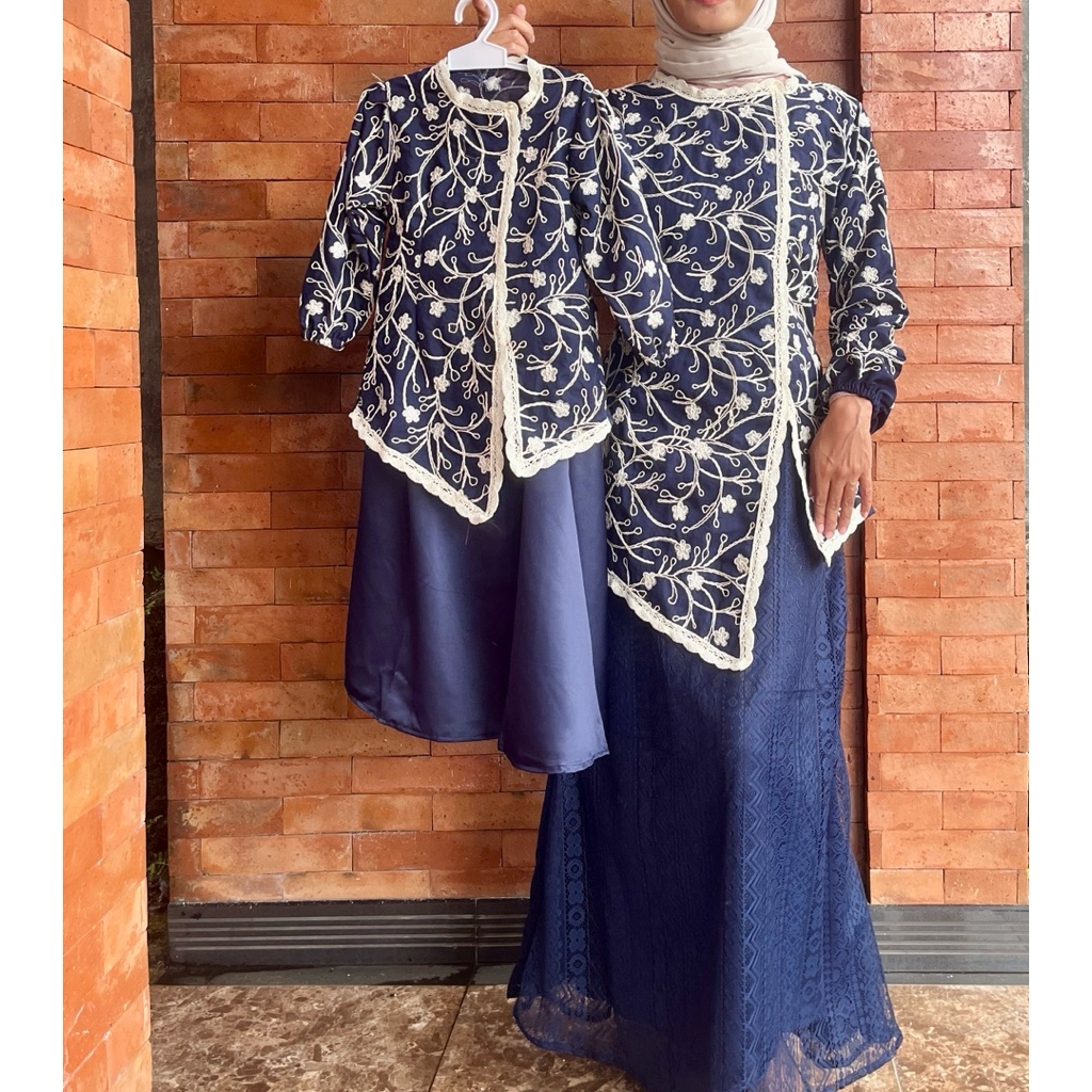 Hagia Top Couple Mom n Kids. Busana muslim couple ibu dan anak perempuan. Tunik Lebaran kembaran ibu