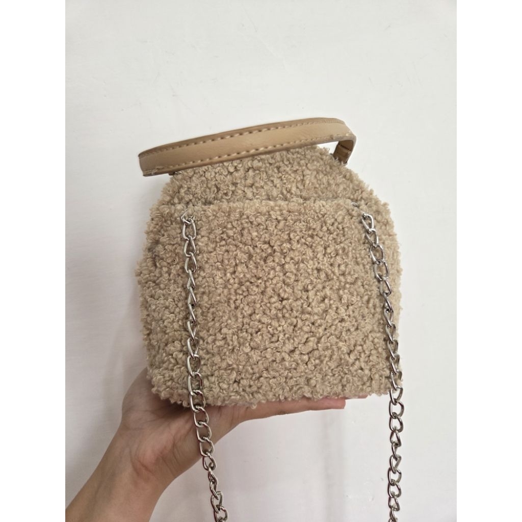 Tas Slingbag Bludru Kriwili Coklat Cream Rantai Chain Cewek Wanita New