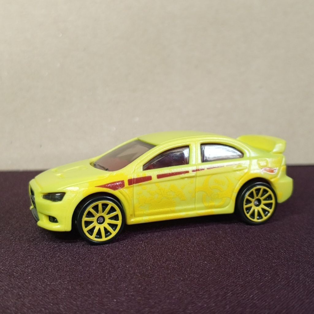 Hot Wheels Color shifter 2008 Lancer Evolution Mobil Diecast Sport - Model dan Warna Menarik, Kondis