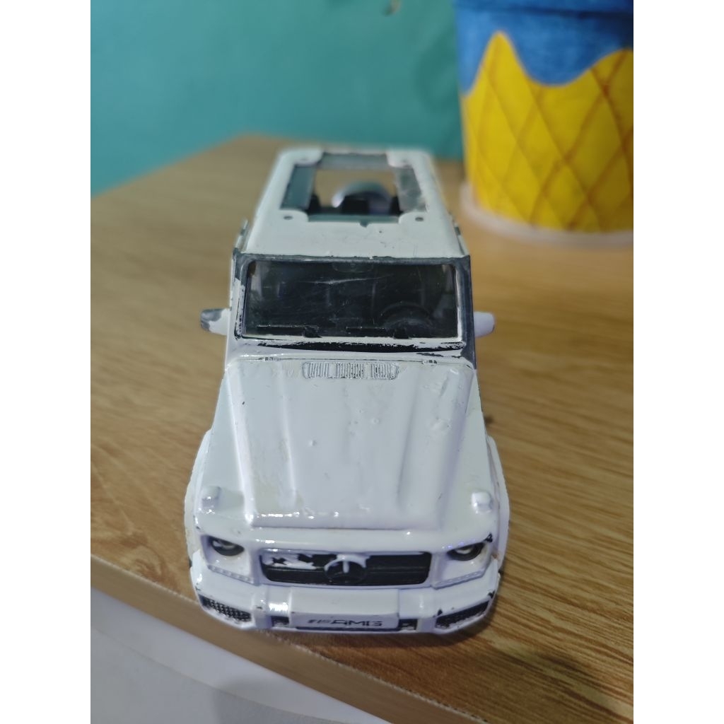 diecast Mercedez Benz w463
