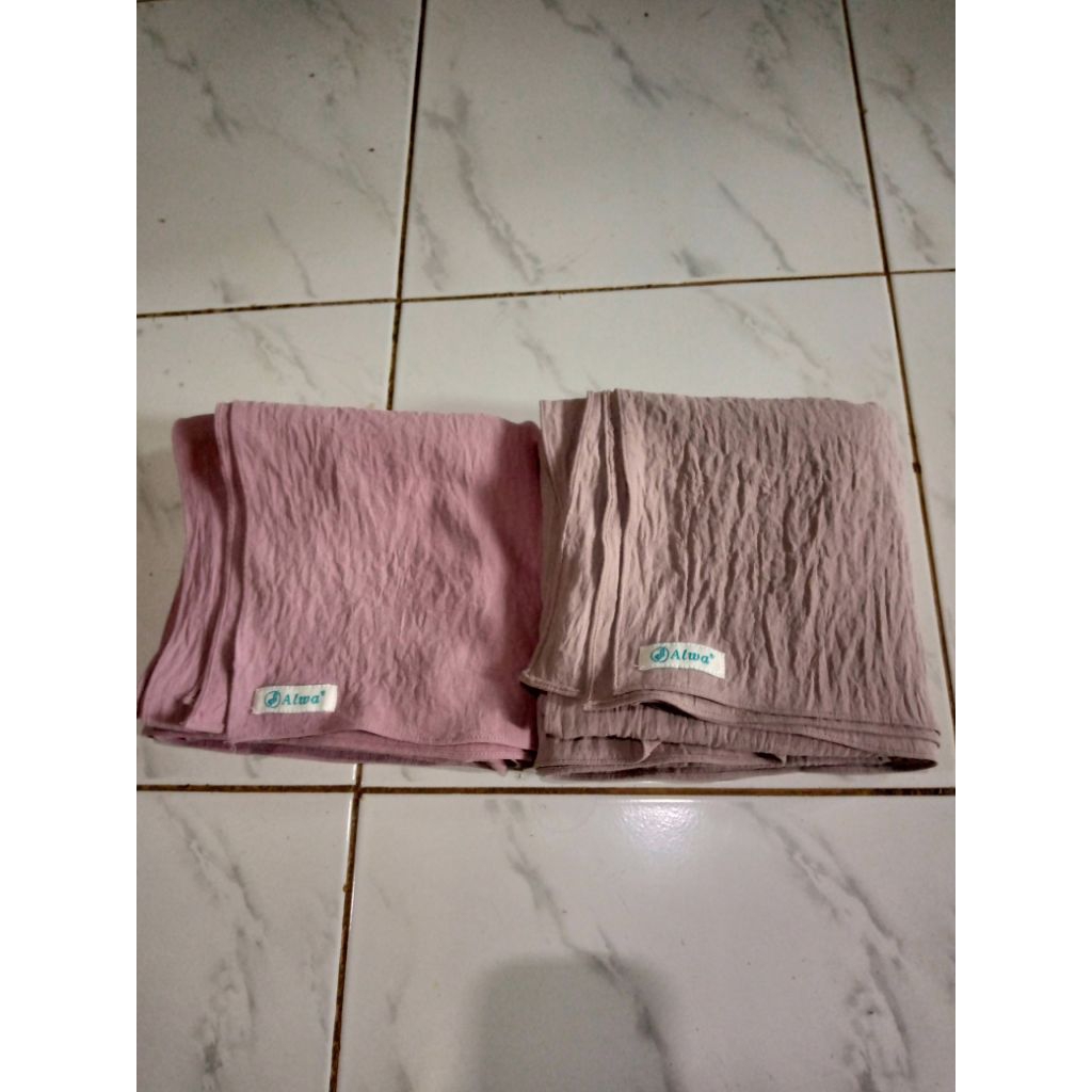 SEGIEMPAT PRELOVED TAKE ALL / ALWA HIJAB / SAUDIA