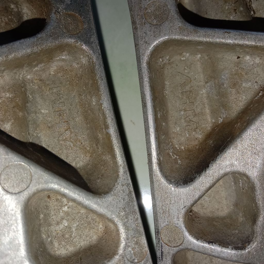 postep pijakan kaki belakang supra 125 fi original