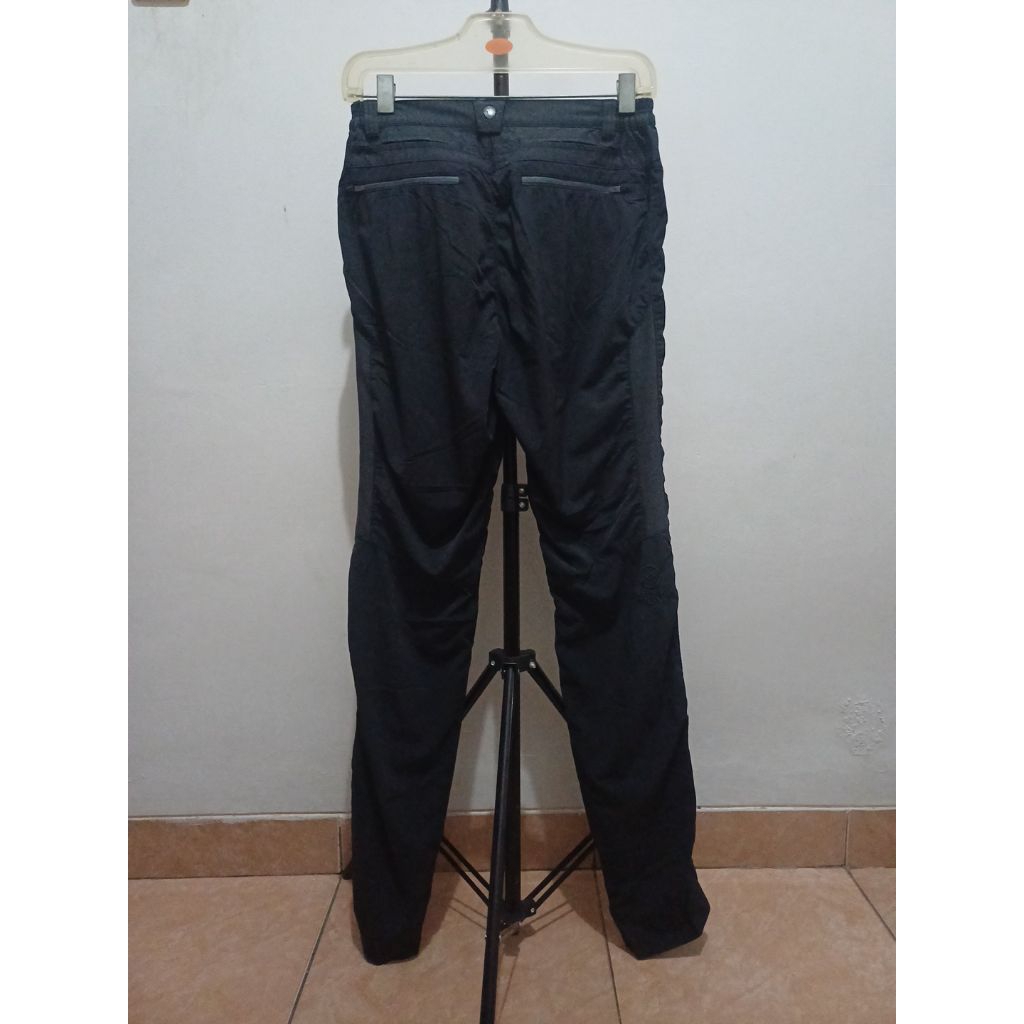 Celana outdoor Black yak