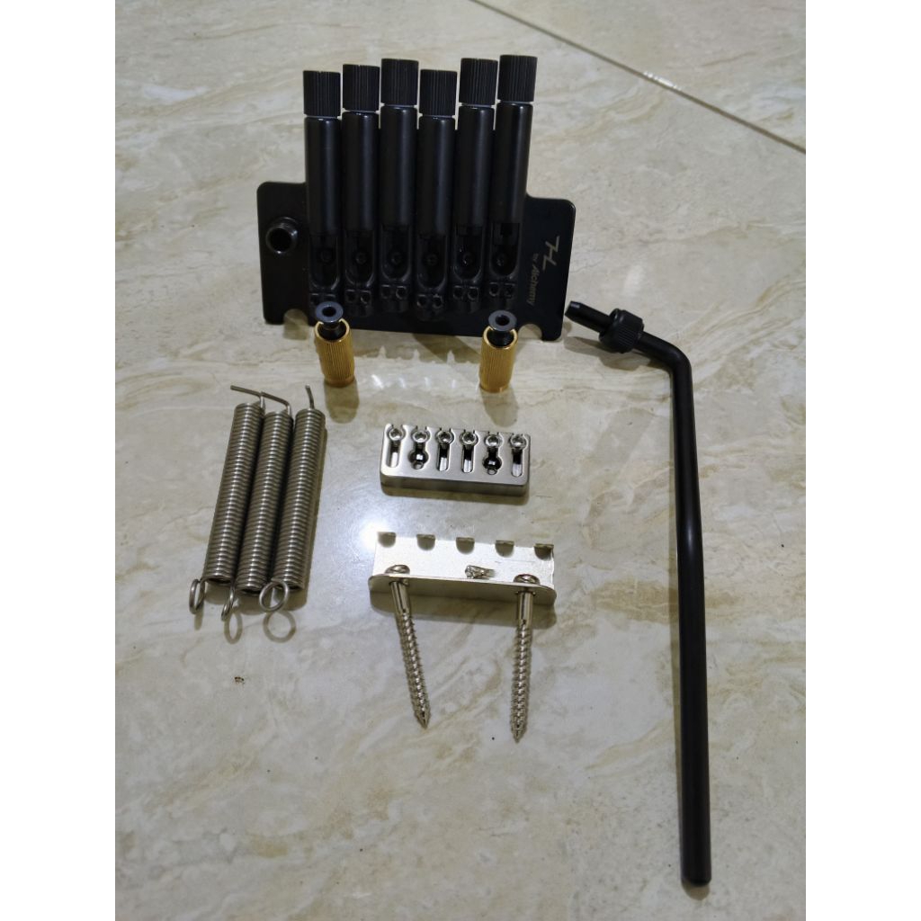 tremolo gitar headless alcemy