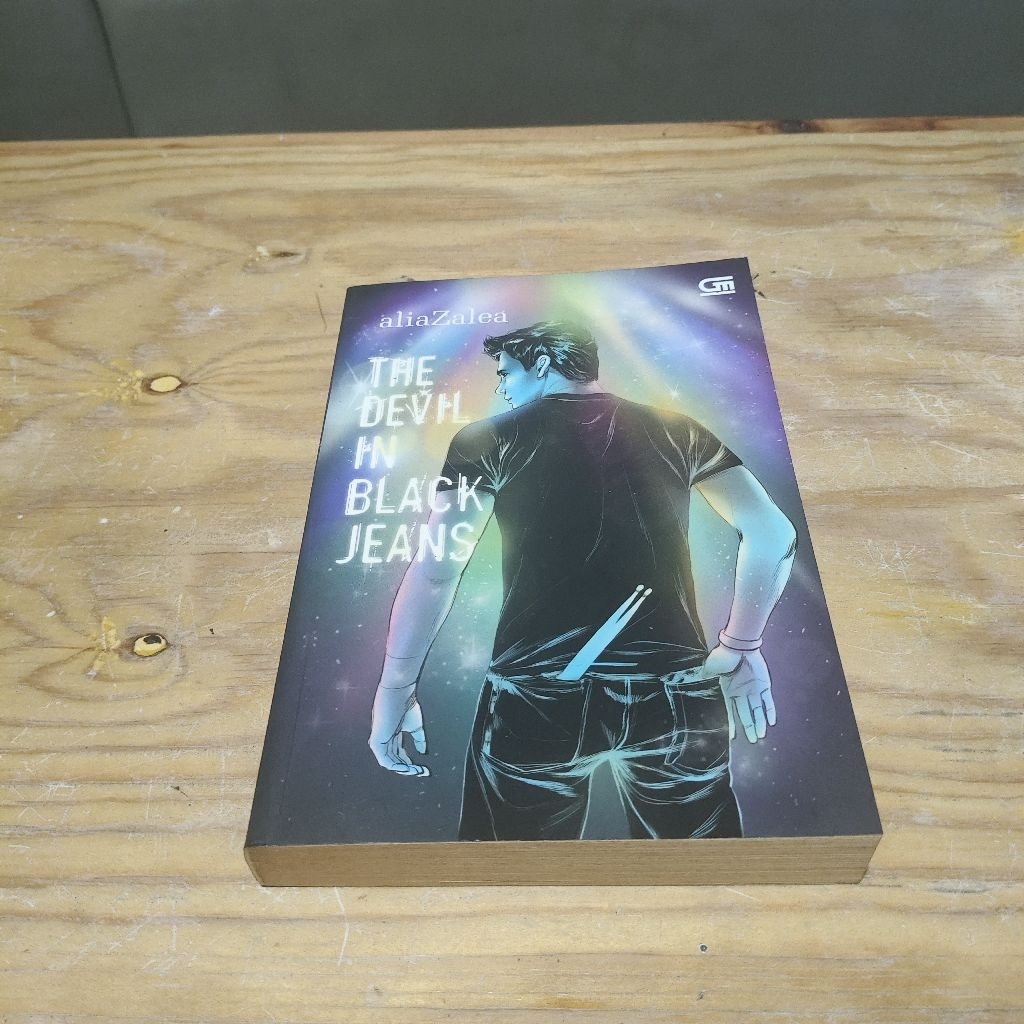 Novel The Devil in Black Jeans
