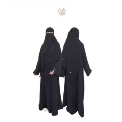 Yoora Sarah Preloved Almera