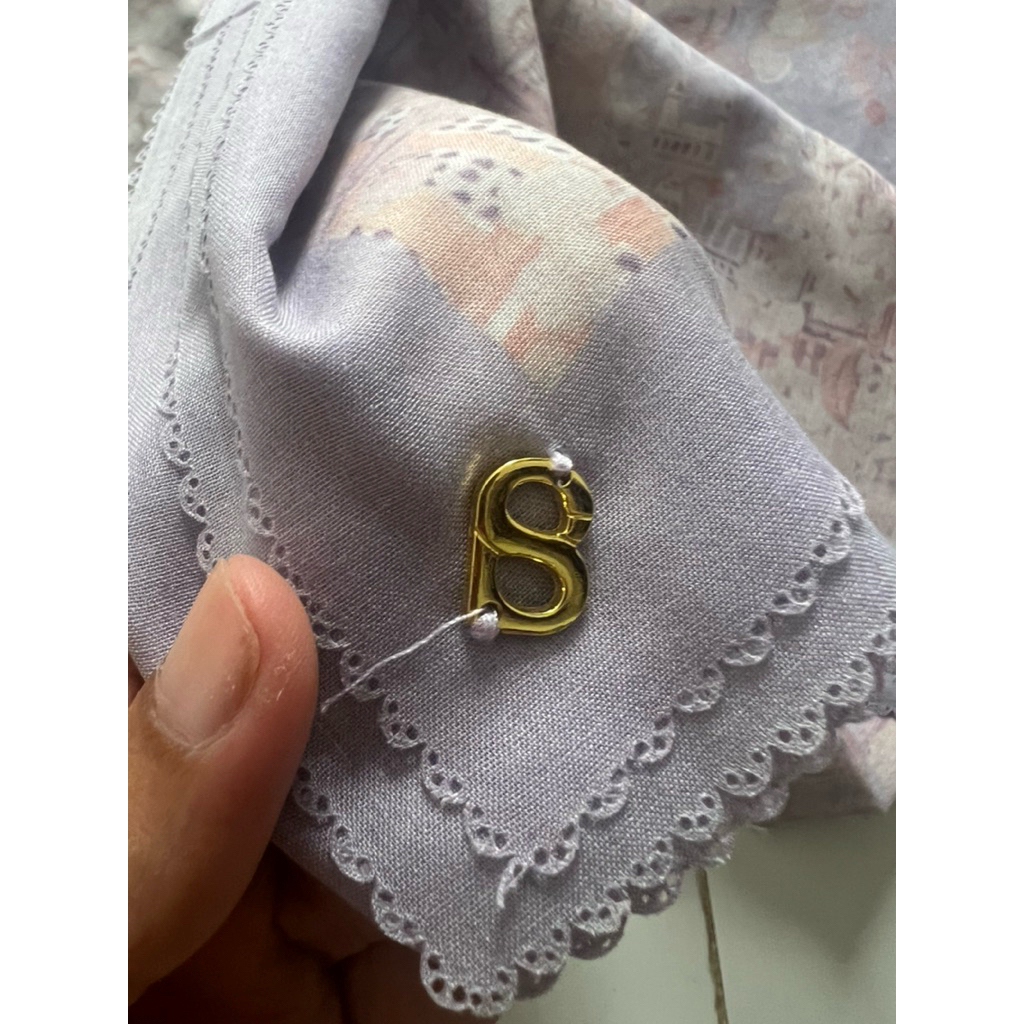 PL BRITISH STAMP buttonscarves