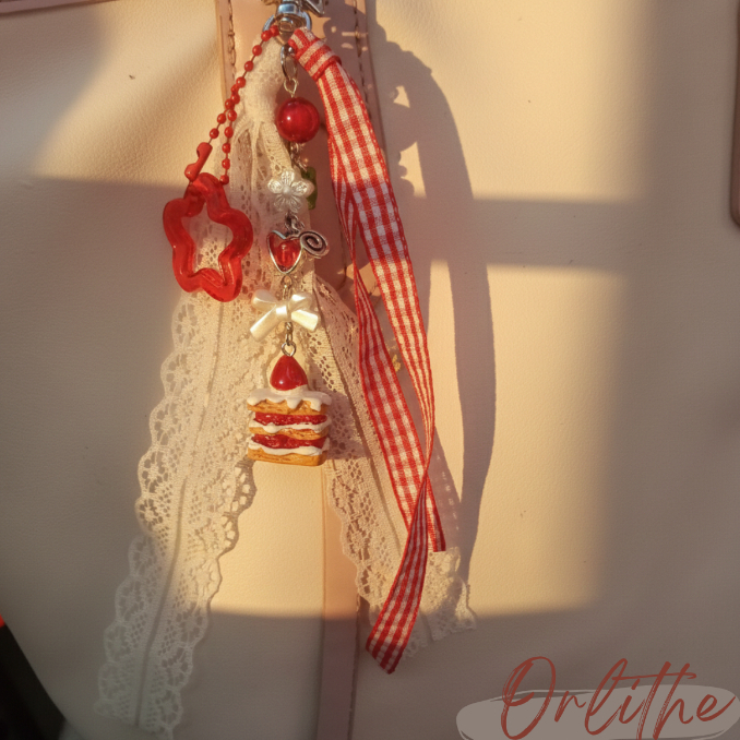 (Handmade)Gantungan tas Ribbon Dessert/Lace & Berry Coquette Keychain/Berry Shortcake Charm/Sugar-Co