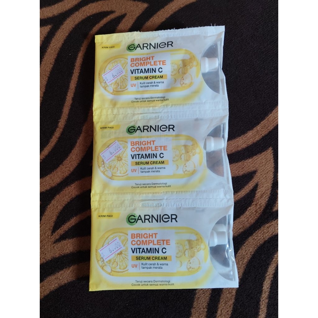 Garnier bright complete vitamin c serum cream