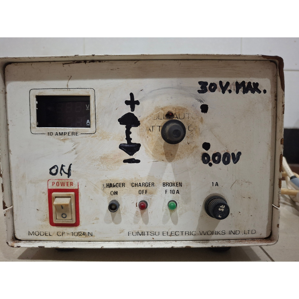 Fumitsu CF-1024N Battery/Accu Automatic Charger, alat charge baterai/aki otomatis