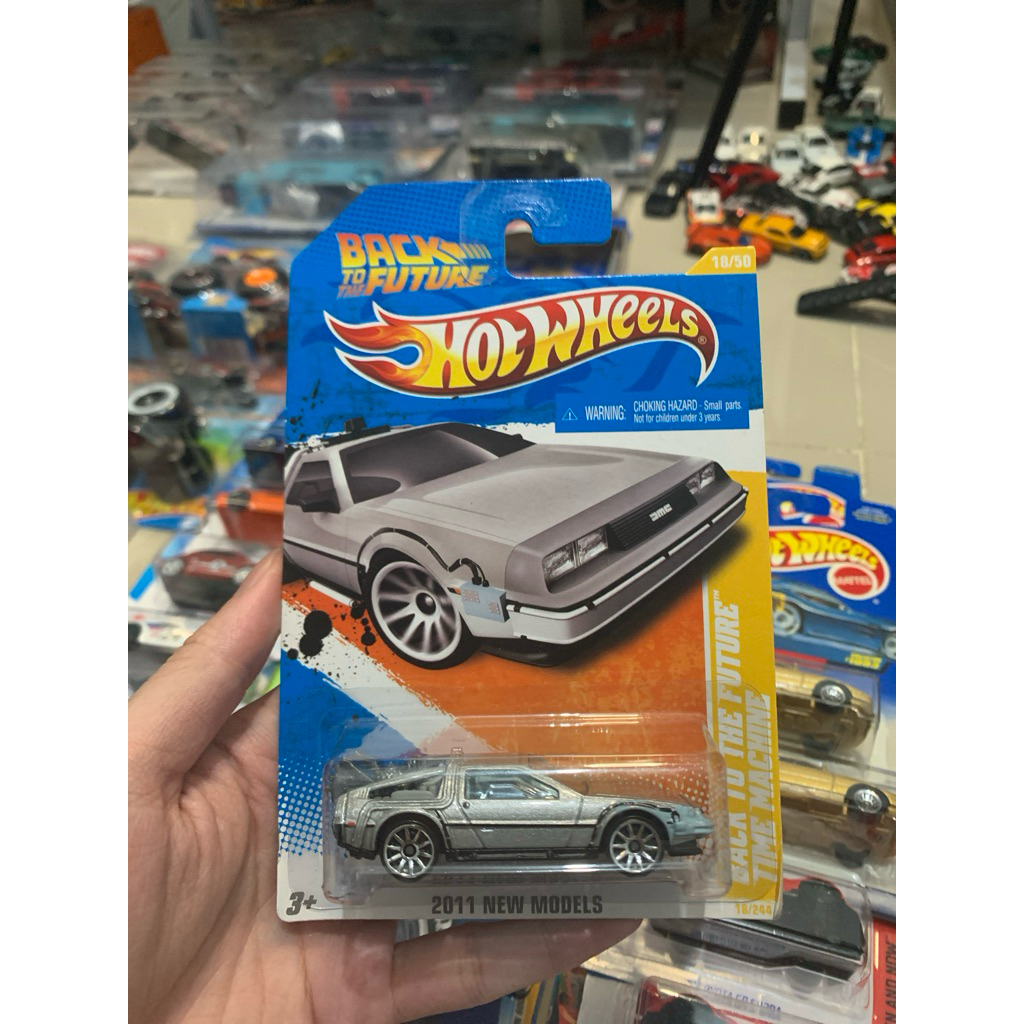 Hotwheels Back To The Future Time Machine 2011 New Models