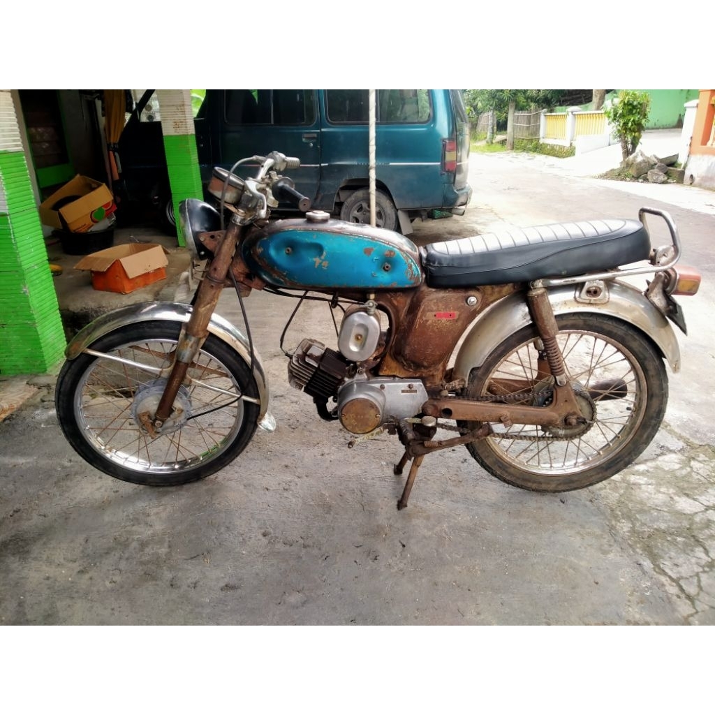 sepeda motor l2g