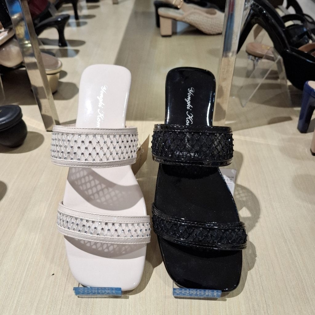 Sandal Heels Wanita Yongki Komaladi ORI